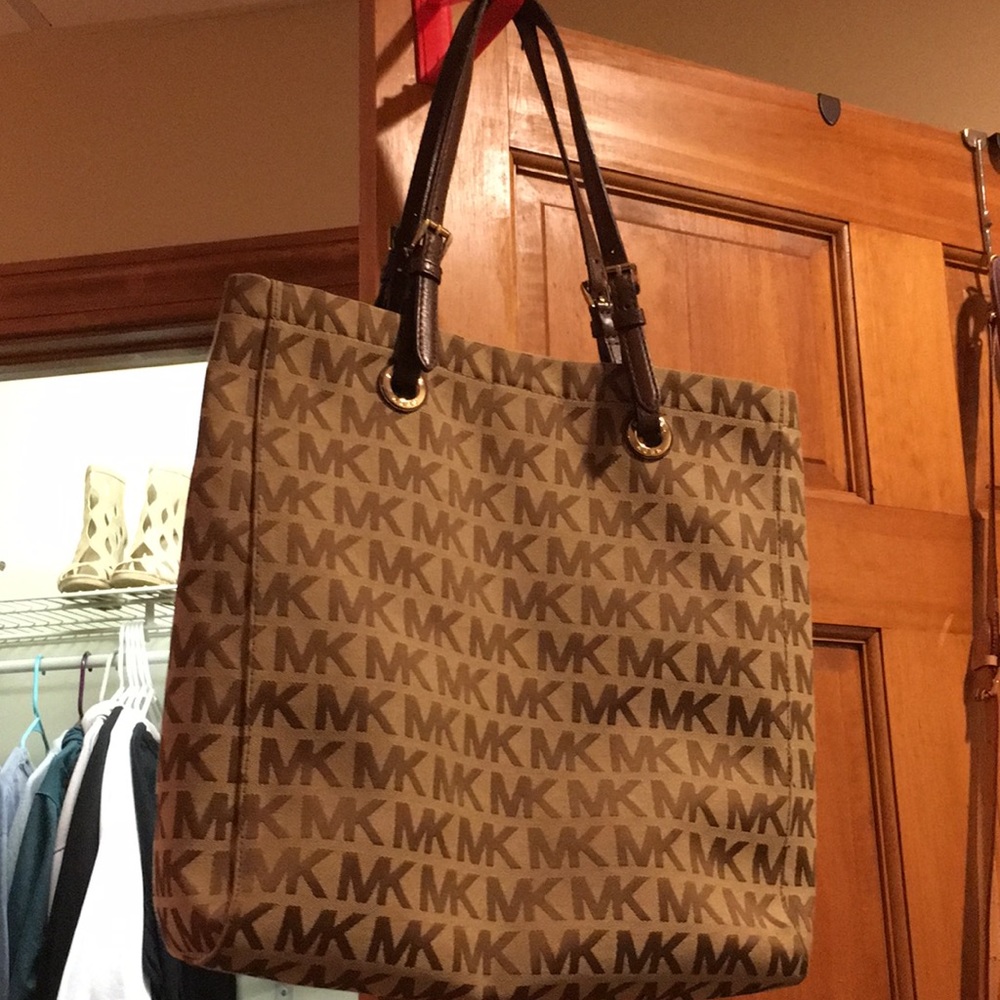 Michael Kors bag